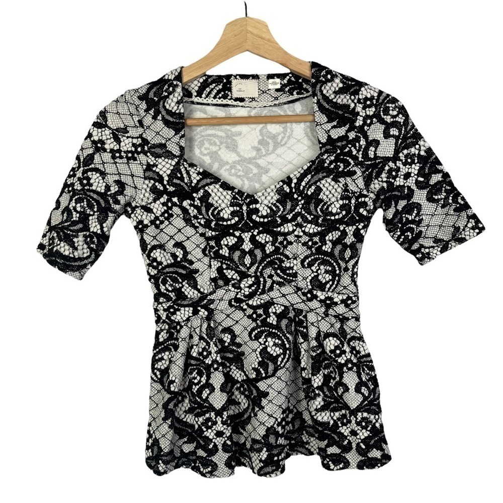 Anthropologie Postmark Black & White Lace Fitted Short Sleeve Blouse XXS